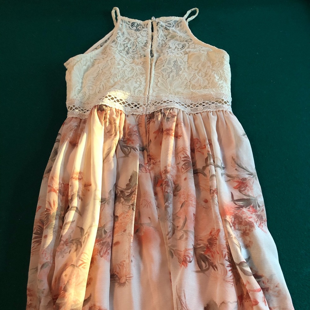 Dress - Picture 2 of 3